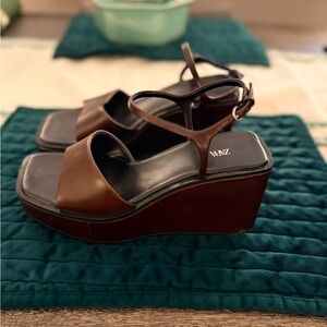 Zara Women's Brown Leather Platform Wedge Sandals Size 39 (US 8)